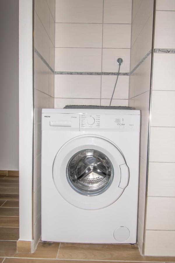 Apartment F2 101 Neuf Proche Gare Tgv, A36 Et Commerces *